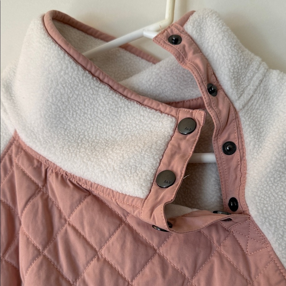 Abercrombie & Fitch Pink and Cream Quilted‎ Turtleneck Sweater